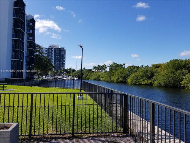 3401 N Country Club Dr 414, Aventura, FL 33180