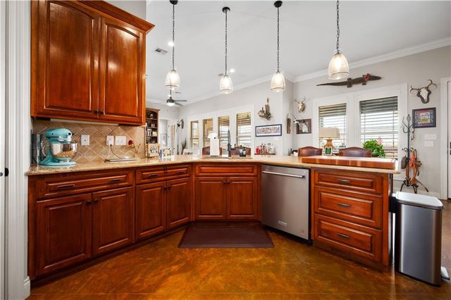 136 EVANSHEL Lane, Alexandria, LA 71303