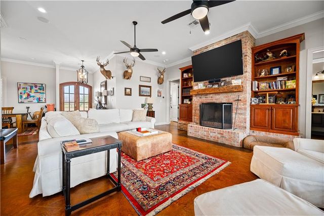 136 EVANSHEL Lane, Alexandria, LA 71303