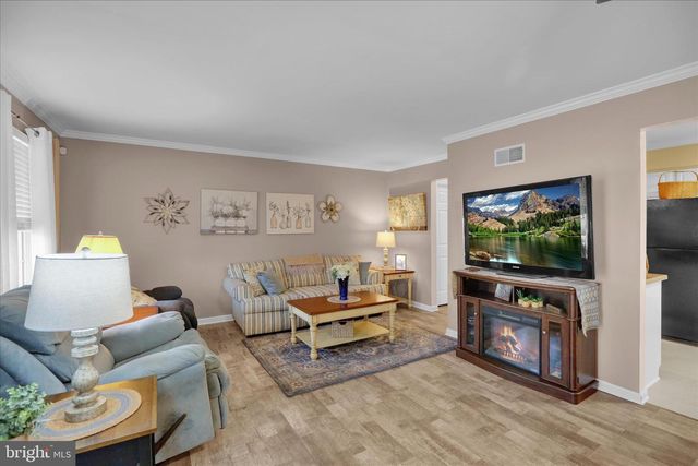 4036 PARKSIDE CT, Mount Joy, PA 17552