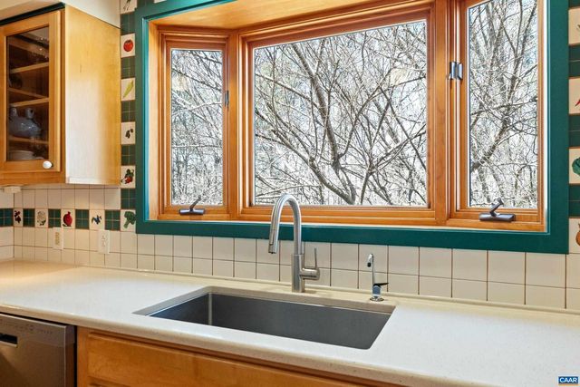 5864 WYANT LN, Charlottesville, VA 22903