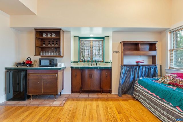 5864 WYANT LN, Charlottesville, VA 22903