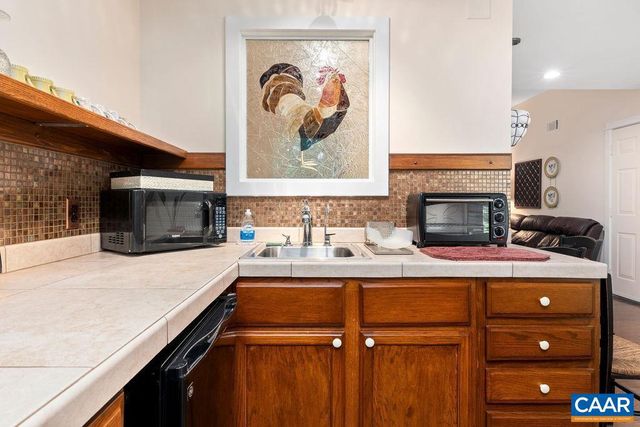 5864 WYANT LN, Charlottesville, VA 22903