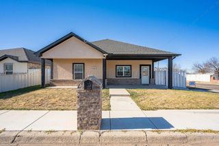 831 N MANHATTAN Street, Amarillo, TX 79107