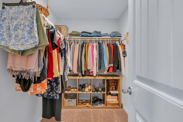 5447 Burns Avenue, Fresno, CA 93727