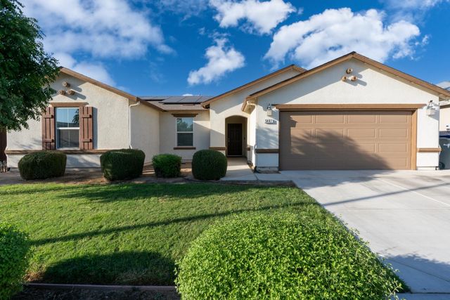 5447 Burns Avenue, Fresno, CA 93727