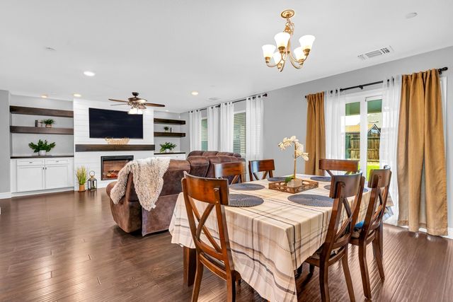 5447 Burns Avenue, Fresno, CA 93727