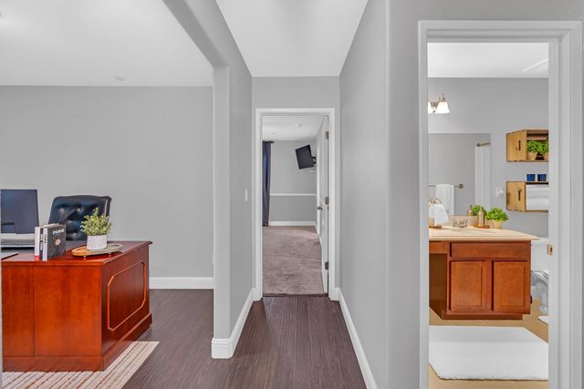 5447 Burns Avenue, Fresno, CA 93727