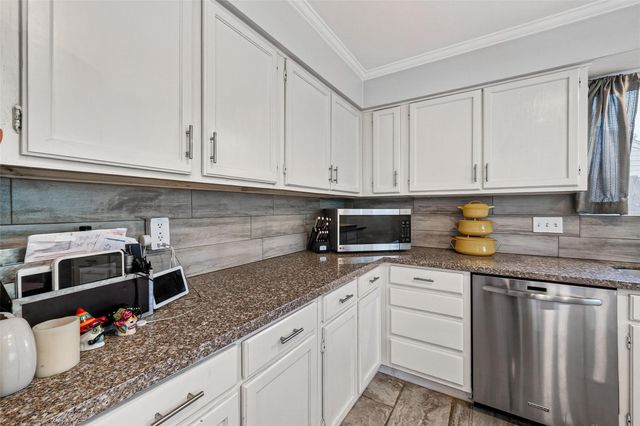 1022 Apache Falls Drive, Katy, TX 77450
