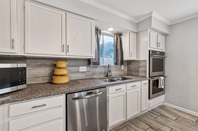 1022 Apache Falls Drive, Katy, TX 77450