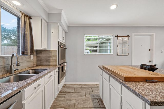 1022 Apache Falls Drive, Katy, TX 77450