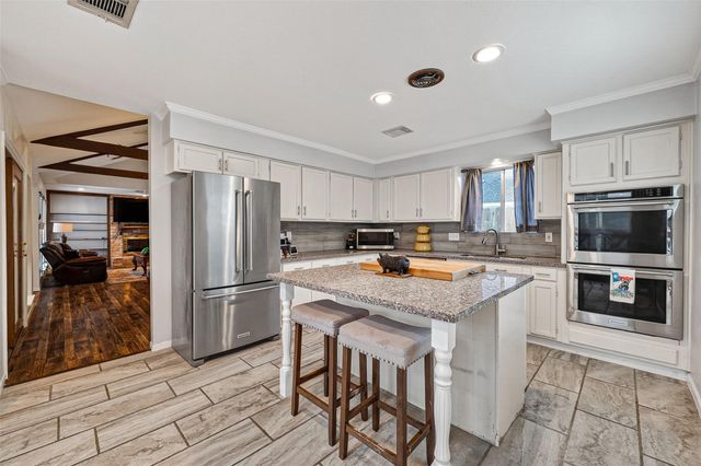 1022 Apache Falls Drive, Katy, TX 77450