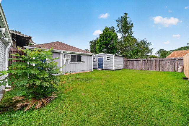 1022 Apache Falls Drive, Katy, TX 77450