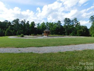 139 W Settings Boulevard NW 106, Valdese, NC 28690