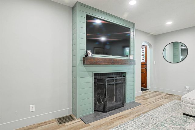 100 Elbern Avenue, Harrison, OH 45030