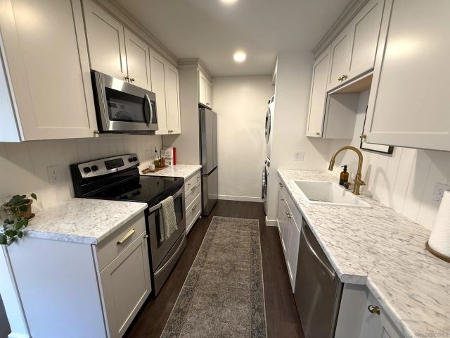 7887 Nightingale Way, San Diego, CA 92123