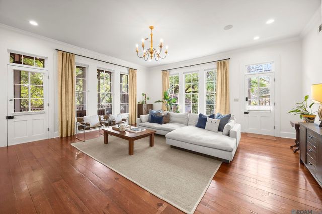 8262 Highland Rd, Baton Rouge, LA 70808