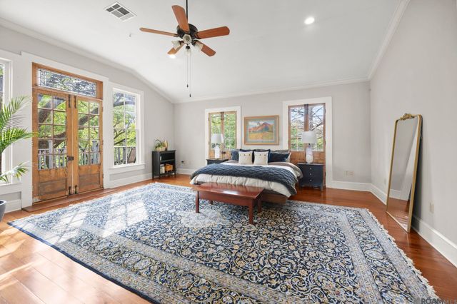 8262 Highland Rd, Baton Rouge, LA 70808