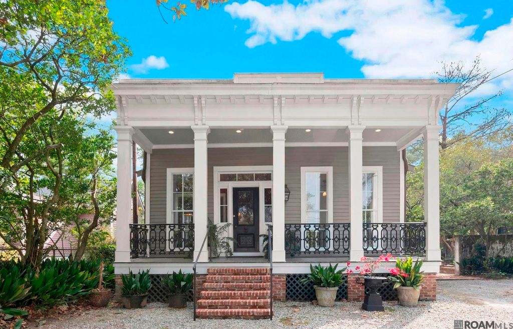 8262 Highland Rd, Baton Rouge, LA 70808