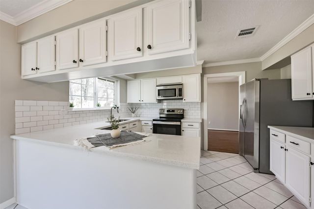 4107 Valley Haven Drive, Kingwood, TX 77339