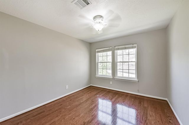 4107 Valley Haven Drive, Kingwood, TX 77339