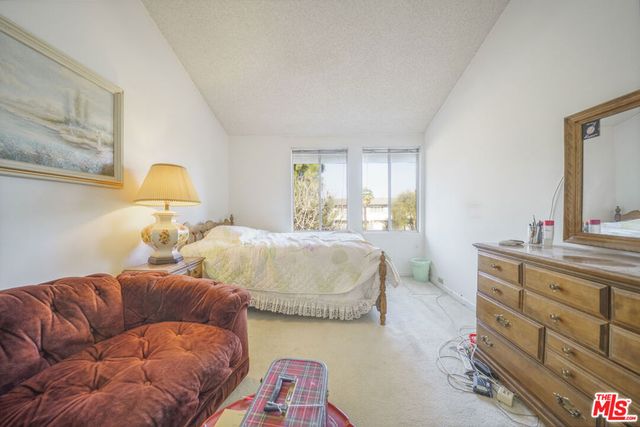 4140 Picasso Avenue, Woodland Hills, CA 91364