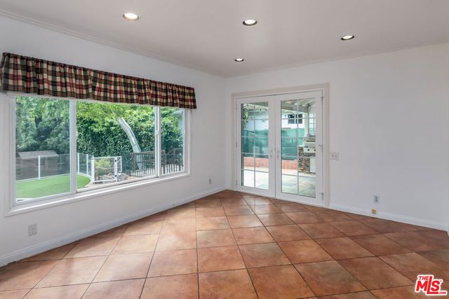 5326 Leghorn Avenue, Sherman Oaks, CA 91401