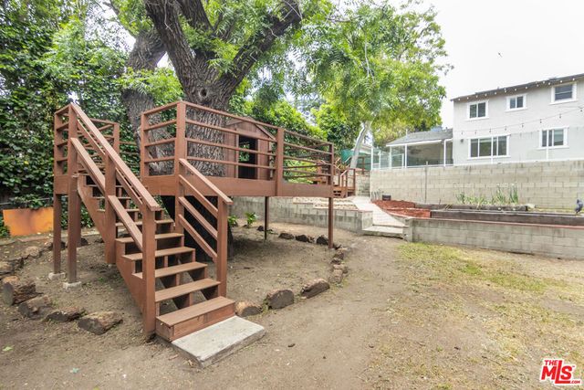 5326 Leghorn Avenue, Sherman Oaks, CA 91401