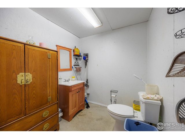 50950 E 32nd Ave, Bennett, CO 80102