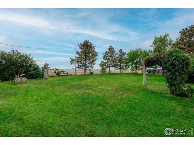 50950 E 32nd Ave, Bennett, CO 80102