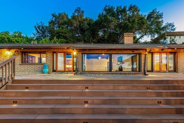 2305 Royal Oak, Escondido, CA 92027