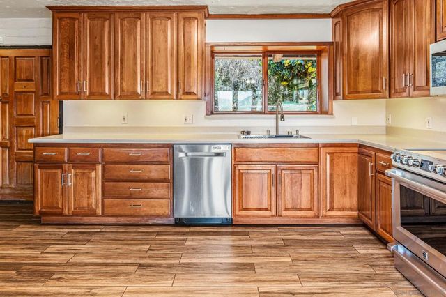2305 Royal Oak, Escondido, CA 92027