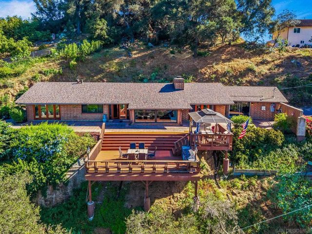 2305 Royal Oak, Escondido, CA 92027