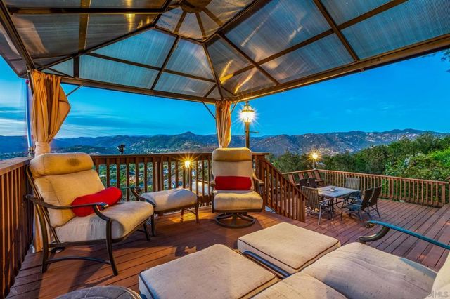 2305 Royal Oak, Escondido, CA 92027