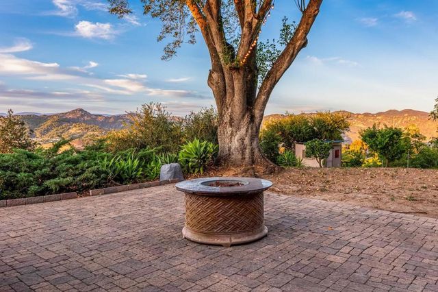 2305 Royal Oak, Escondido, CA 92027