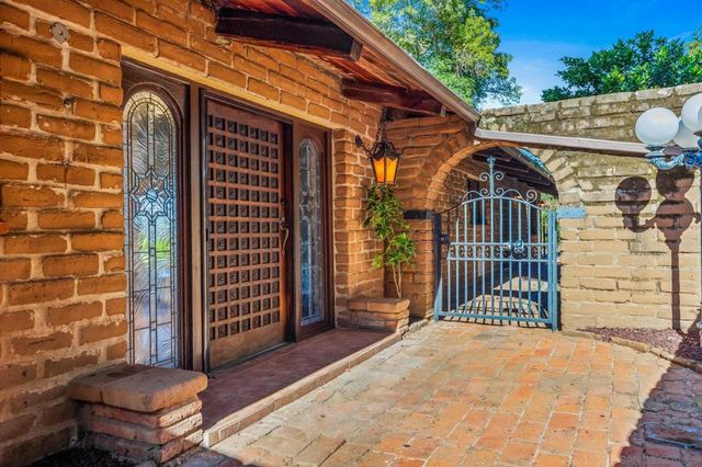 2305 Royal Oak, Escondido, CA 92027