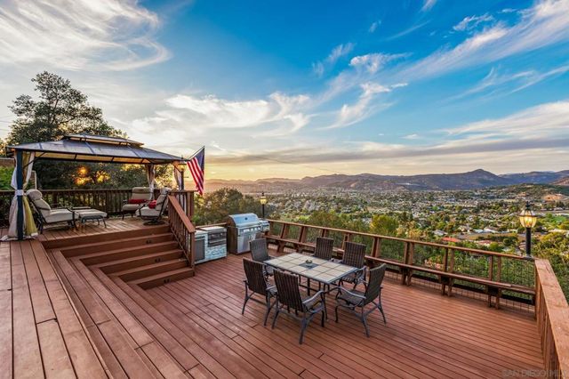 2305 Royal Oak, Escondido, CA 92027