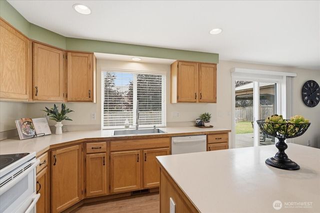 13014 SE 305th Place, Auburn, WA 98092