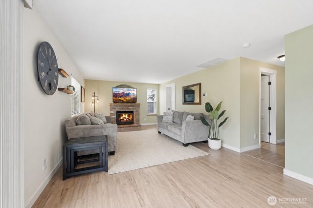 13014 SE 305th Place, Auburn, WA 98092