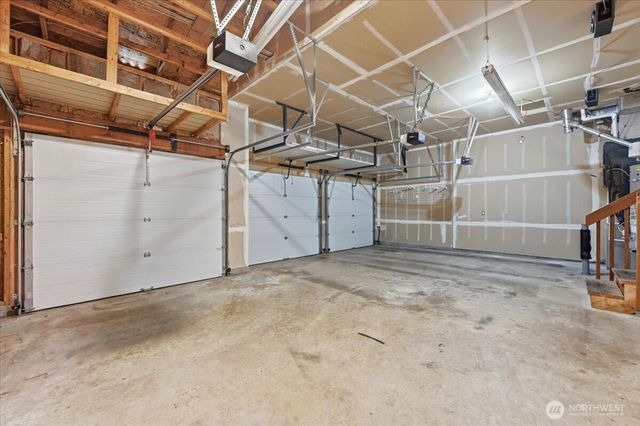 13014 SE 305th Place, Auburn, WA 98092
