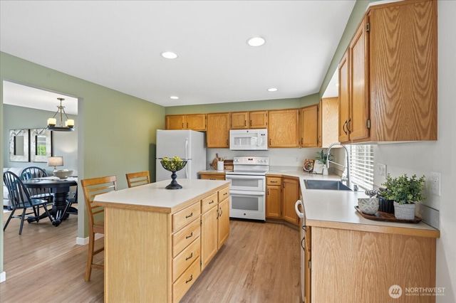 13014 SE 305th Place, Auburn, WA 98092