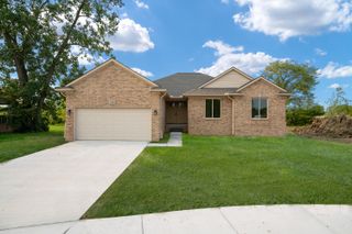 33845 Stevenson Street, Clinton Twp, MI 48035