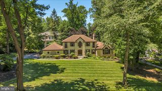 4 CLAYTON PL, Newtown Square, PA 19073