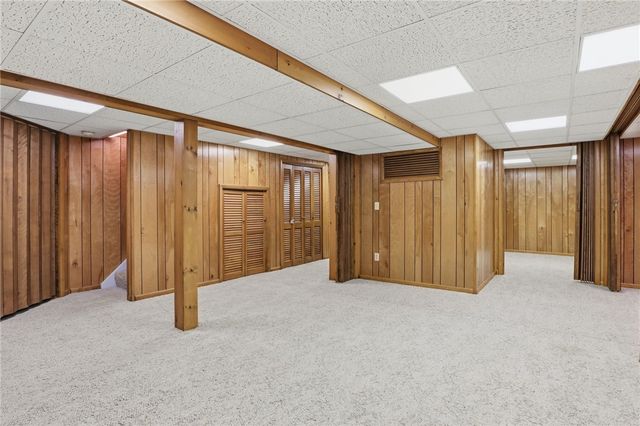 10 Creek Rdg, Pittsford, NY 14534