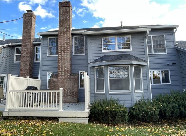 10 Creek Rdg, Pittsford, NY 14534