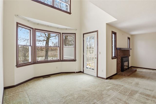 10 Creek Rdg, Pittsford, NY 14534