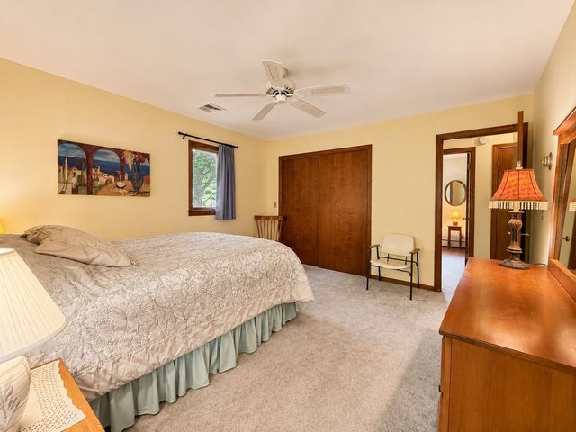 11 Rivendell Drive, Essex Junction, VT 05452