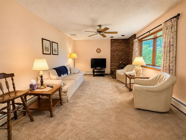 11 Rivendell Drive, Essex Junction, VT 05452