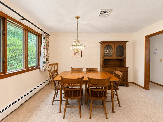 11 Rivendell Drive, Essex Junction, VT 05452