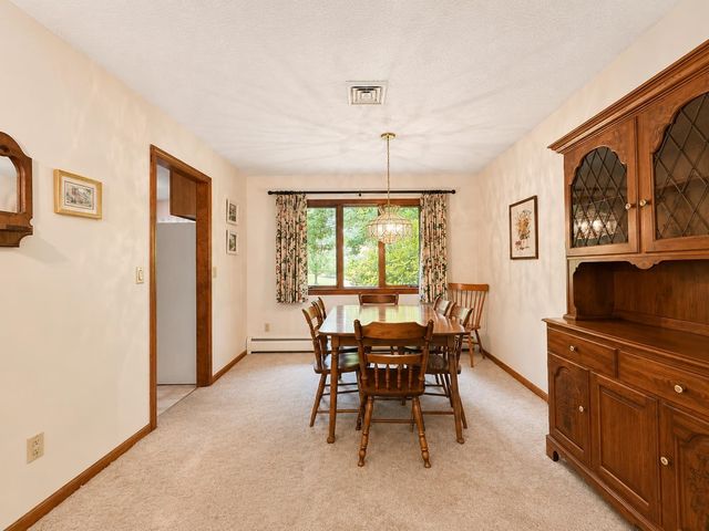 11 Rivendell Drive, Essex Junction, VT 05452
